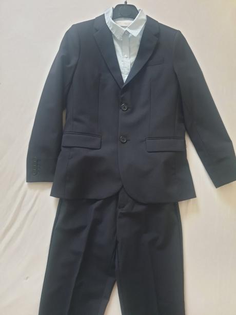 Krásny nohavicový oblek zara, 140