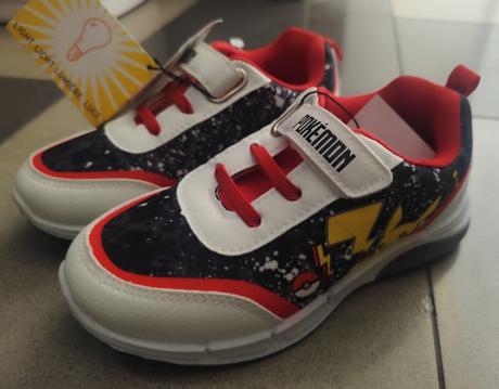 Svietiace tenisky, 29