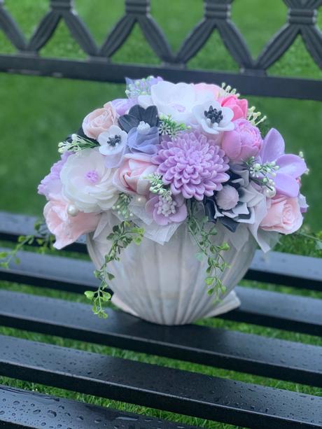 Mydlova kytica v mušli keramika, 