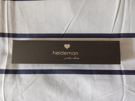 Náhrdelník, náramok, náušnice, prsteň, prívesok, 