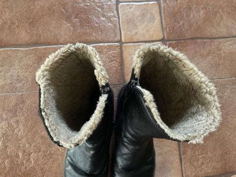 Čierne kožené cizmy, baťa,38