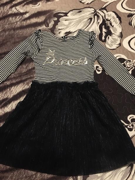 Nádherné šaty, 98