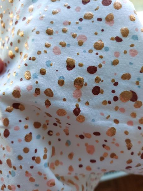 Čiapka a nakrcnik, 54