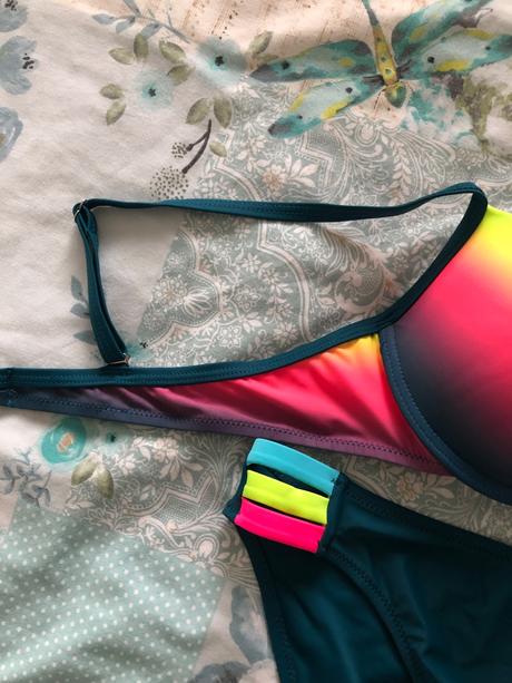 Dvojdielne plavky, 38