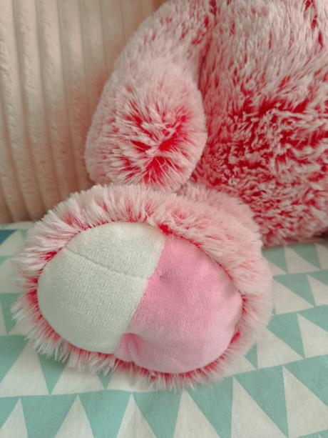 Veľký plyšový zajko,