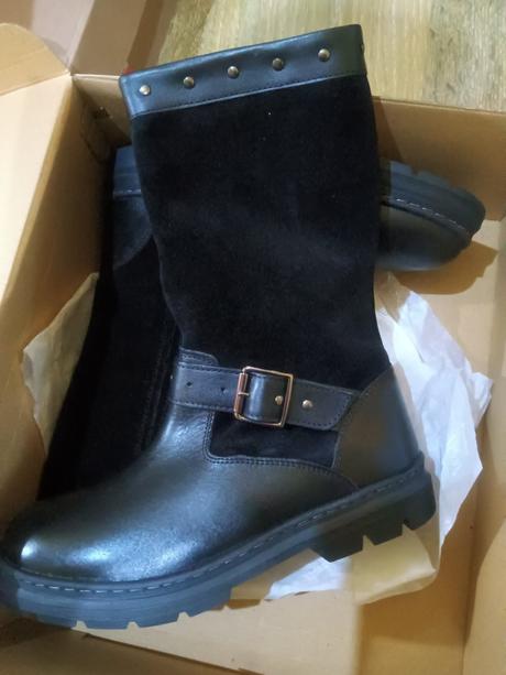 Nové kožené teplé čižmy baťa za polovicu, baťa,36 / 38