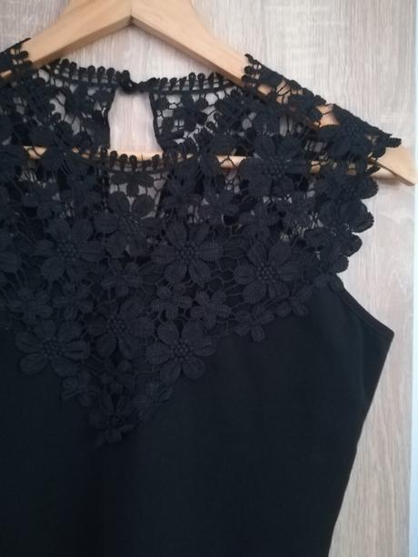 Elegantný top s čipkou, s
