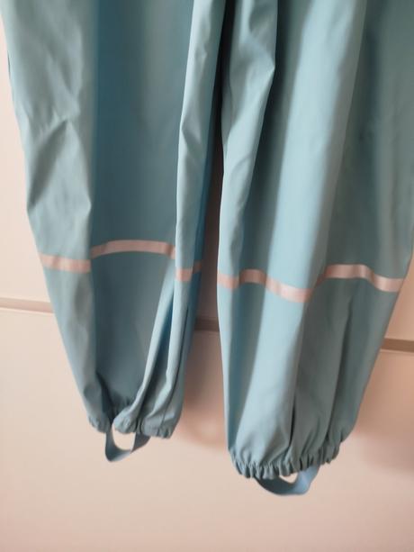 Nohavice do dažďa, lupilu,98
