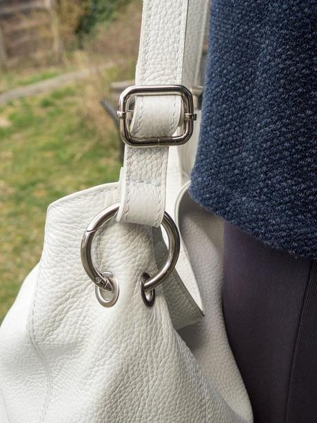 Biela kožená kabelka, 