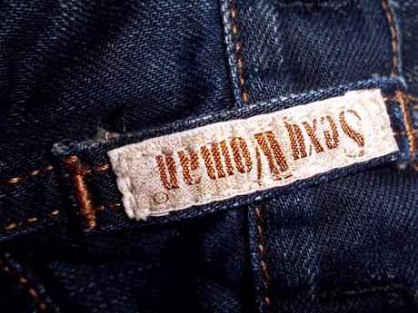 Sexy woman rifle 28 - m, m