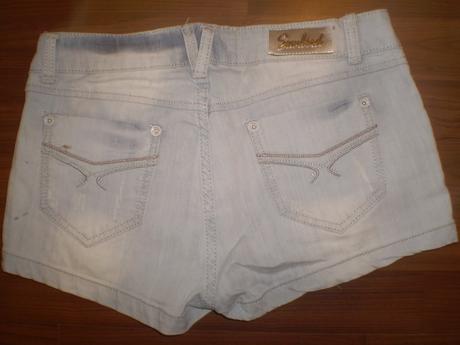 Dámske riflové kraťasy, 28