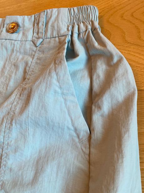 Raz oblečené bledomodré tenké nohavice, bershka,36
