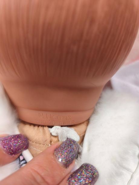 New born llorens s veľkou kopou doplnkov, 