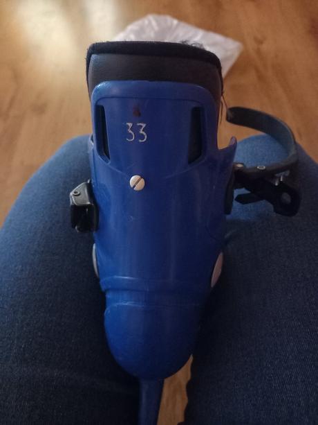 Korčule na ľad, 33