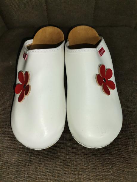 Dreváky papučkovo, 38