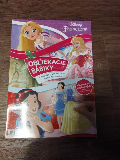 Papierové bábiky obliekacie, 