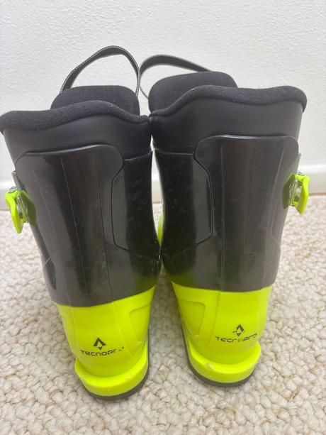 Lyžiarsky tecno pro, 32