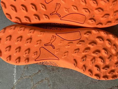 Turfy, puma,38
