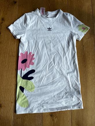Športová šaty, adidas,146