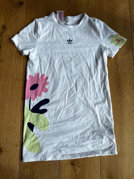 Športová šaty, adidas,146