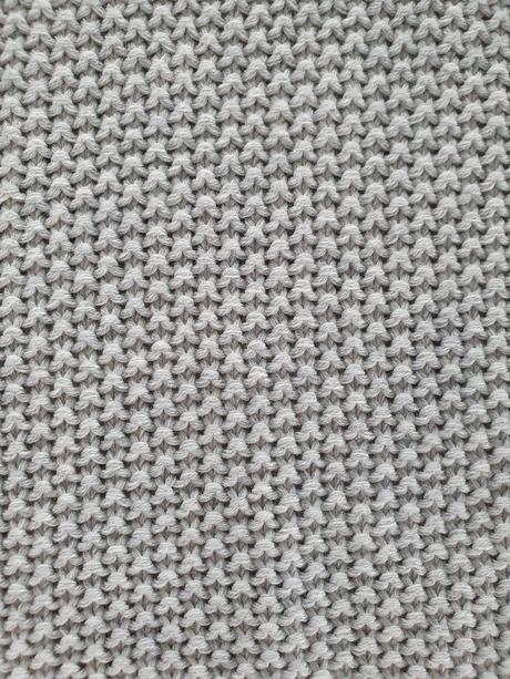 Zaujímavý pulóver, s