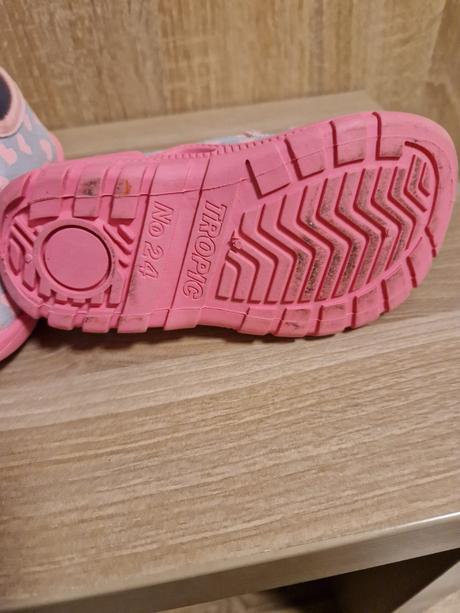 Papuče do škôlky, bubble gummers,24