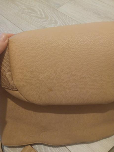 Kabelka, river island