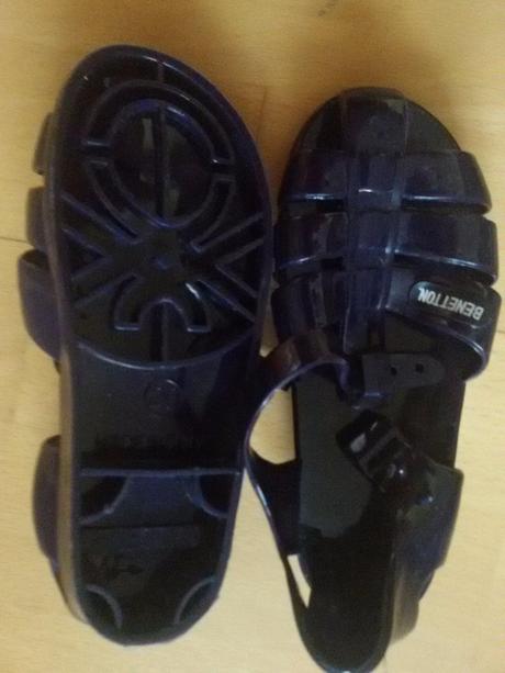 Gumenne sandalky, benetton,26