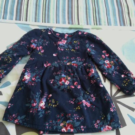 Hrubé kvetované šaty, 110