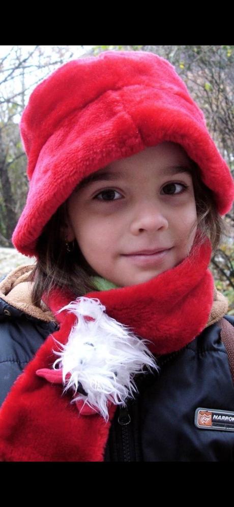 2x zimný set klobúk + šál - cena za set, avon,52