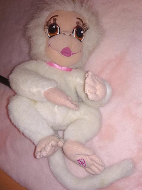 Opička tallulah barbie,