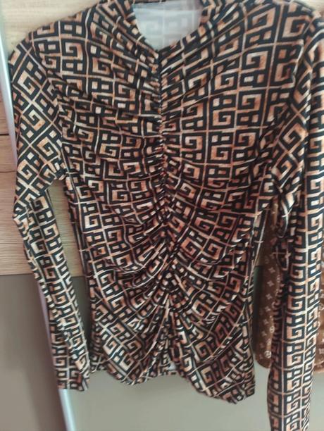 Elegantné tričká, m