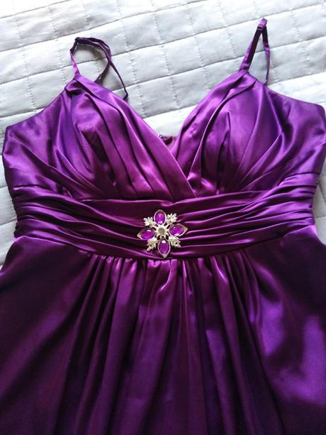 Spoločenské šaty, m