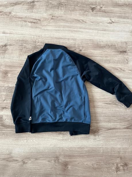 Športová mikina, nike,152