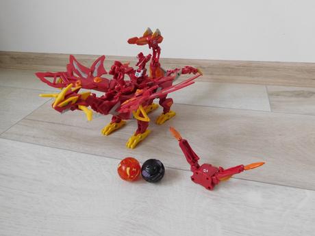 Bakugan drak červený-30 cm,, 