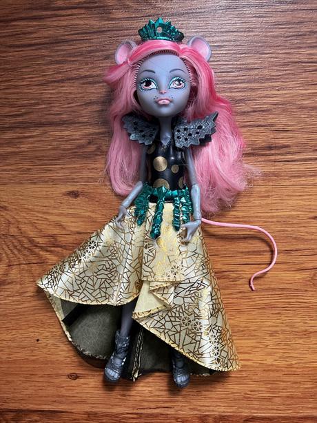 Mouscedes monster high, 