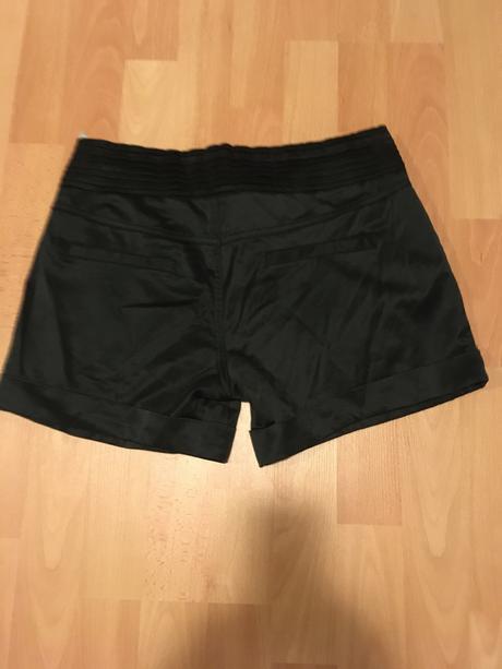 Krátke nohavice, 34