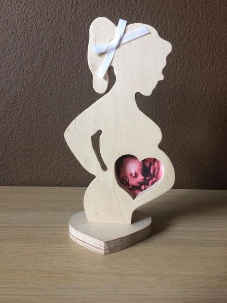 Vyrezavam drevo pre mamičiek, 