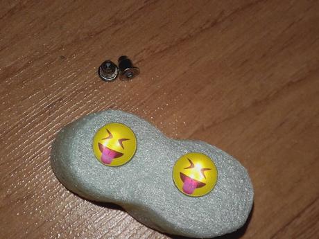 Náušnice emotikon - rôzne druhy,