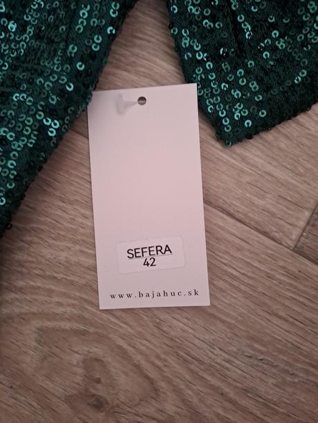 Nové plesové šaty velk.42, 42