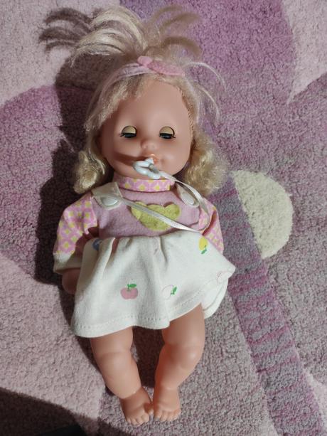 Bábika s dudlíkom, 