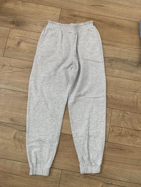 Teplaky 152, 152