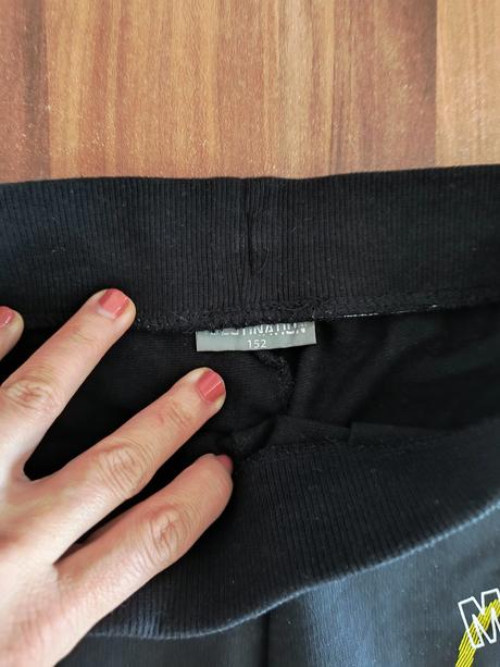 Dvoje tepláky pre fesaka, 152