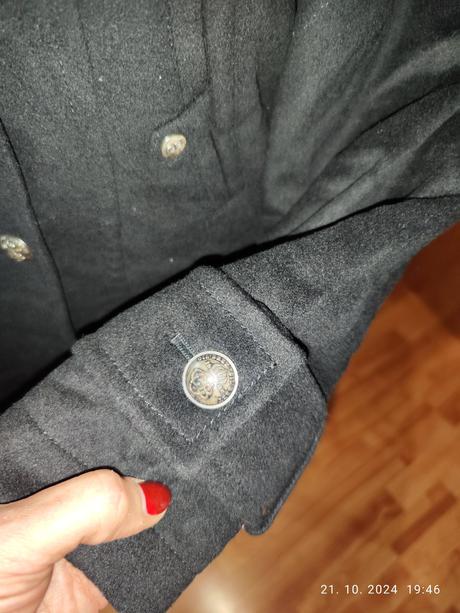 Vlnený kabát 70 percent vlna, l