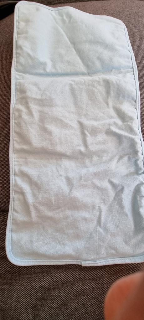 Taška na cestu + prebaľovacia taška,