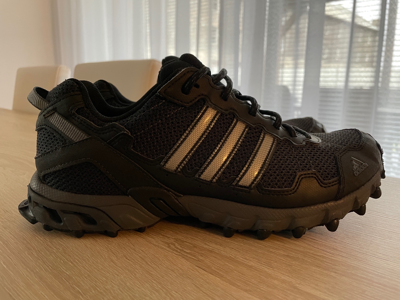 adidas canada trail