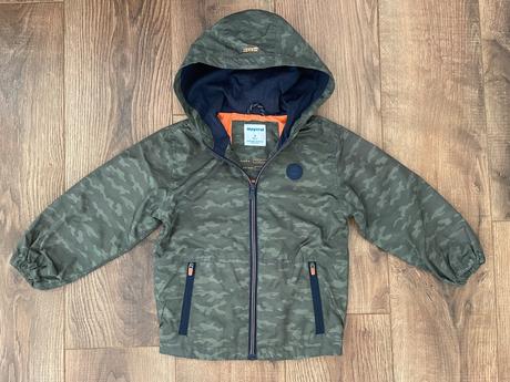 Bunda mayoral vel.104, mayoral,104