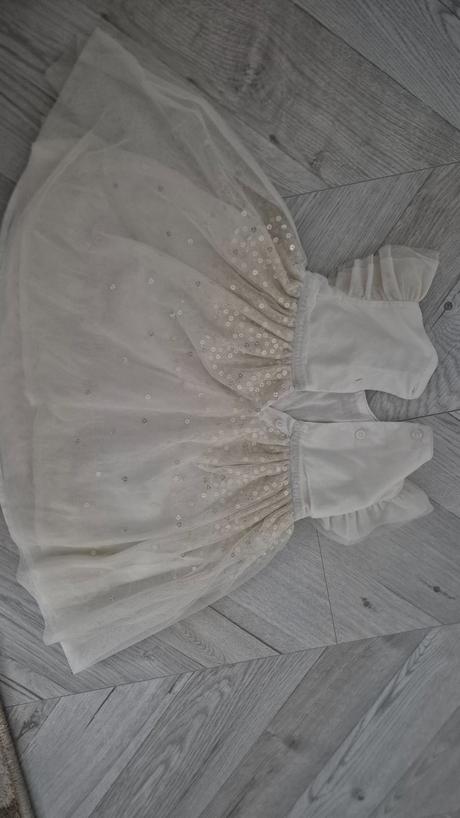 Šaty béžové s filtrami, 86