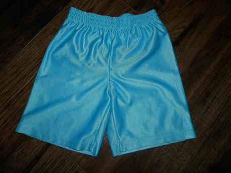 2x kraťasy, 116