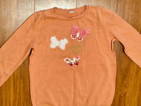 Dievčenský pulovér s motýlikmi veľ.156 cm, 152